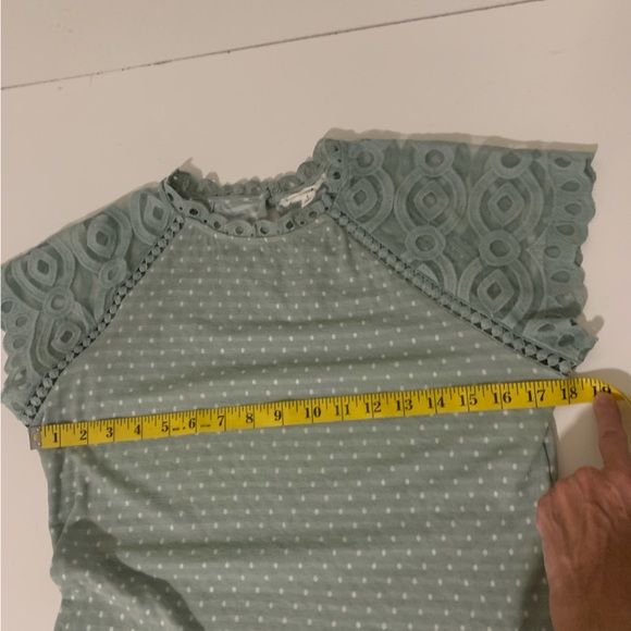 MINE sweet lace and dotted sleeveless top, sage and white dots. L juniors - Picture 6 of 8